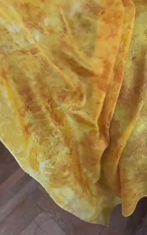 Golden Alchemy / Zlatá alchymie · Hedvábný šátek 90x90